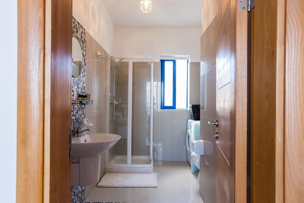 Seaview Luxury Penthouse With Shared Swimming Pool Διαμέρισμα Għajnsielem Εξωτερικό φωτογραφία