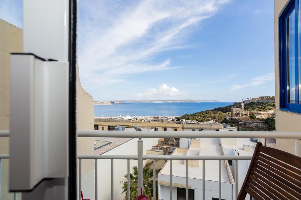 Seaview Luxury Penthouse With Shared Swimming Pool Διαμέρισμα Għajnsielem Εξωτερικό φωτογραφία